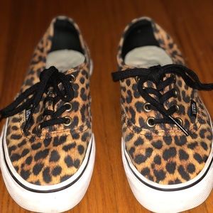 Vans Authentics in Leopard / Cheetah Print